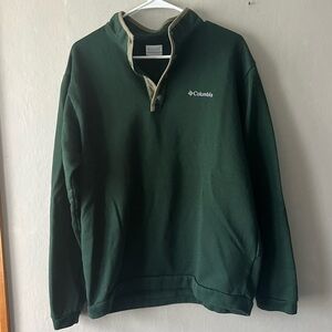 Columbia Men’s Green Button Up Size Medium